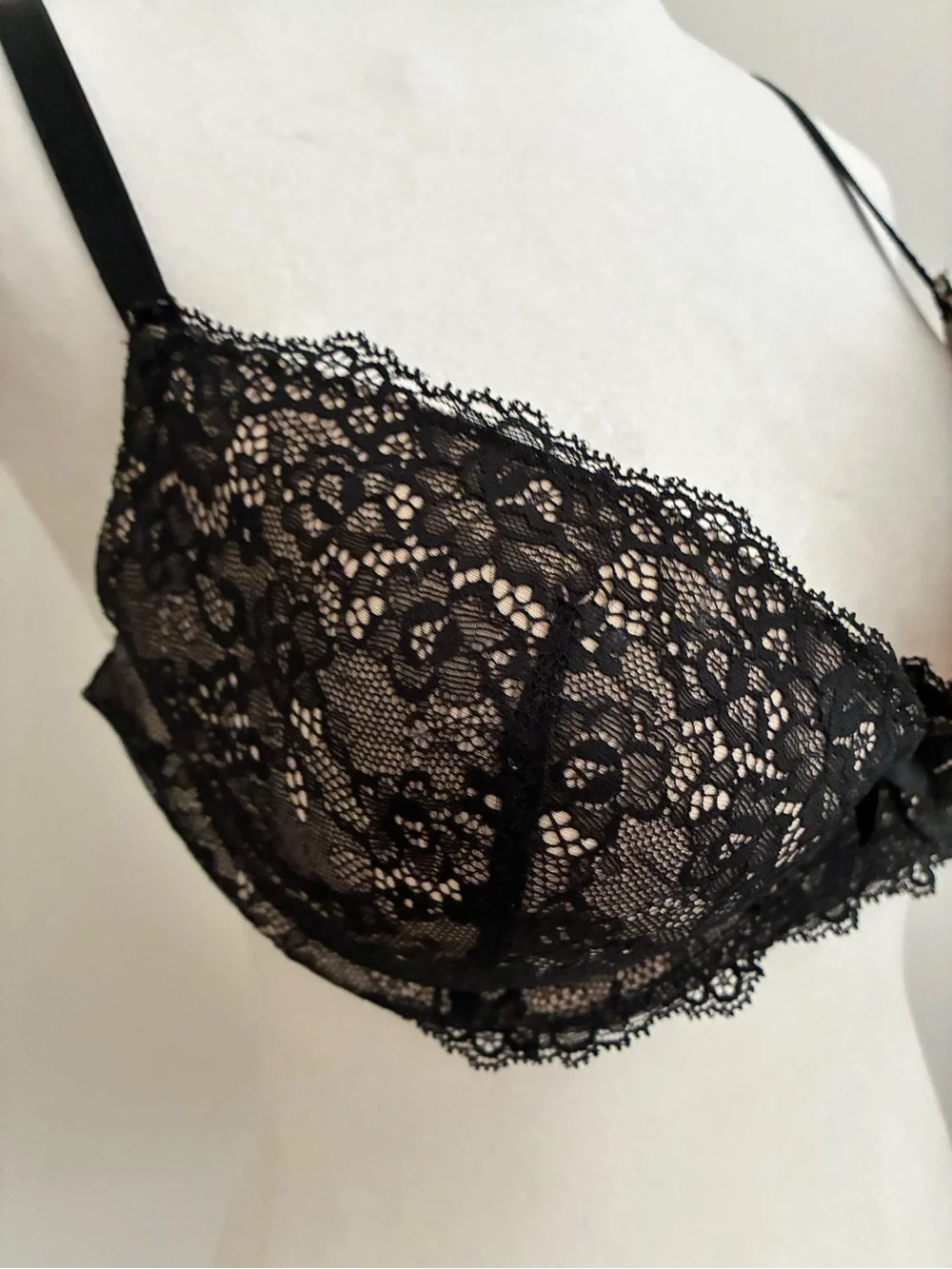 Gilligan & O'Malley Black Floral Lace Over Nude Push Up Padded Underwire Bra 36D